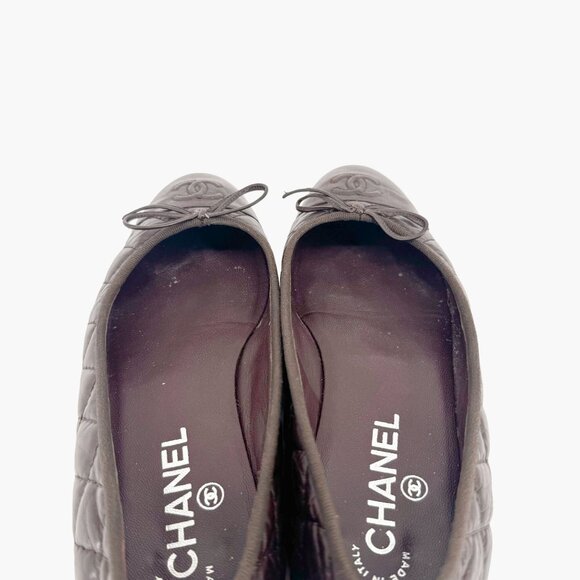 Chanel CC Cap Toe Ballet Flats EU 37 US 6-6.5 Brown Quilted Leather Loafer Shoe - Picture 12 of 12